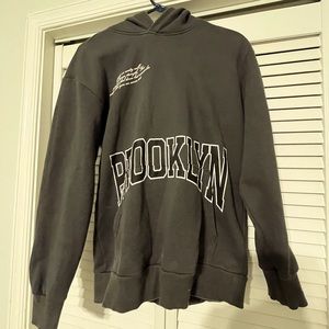 Dark gray/Brooklyn Wolf Relaxed Fit Hoodie SIZE - XS